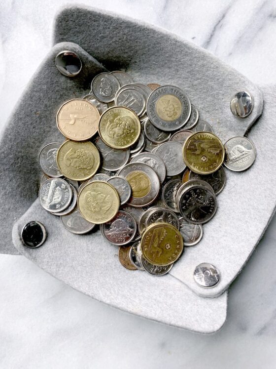 gold and silver round coins on gray surface - 12. Hochzeitstag - 12 Jahre verheiratet Nickelhochzeit